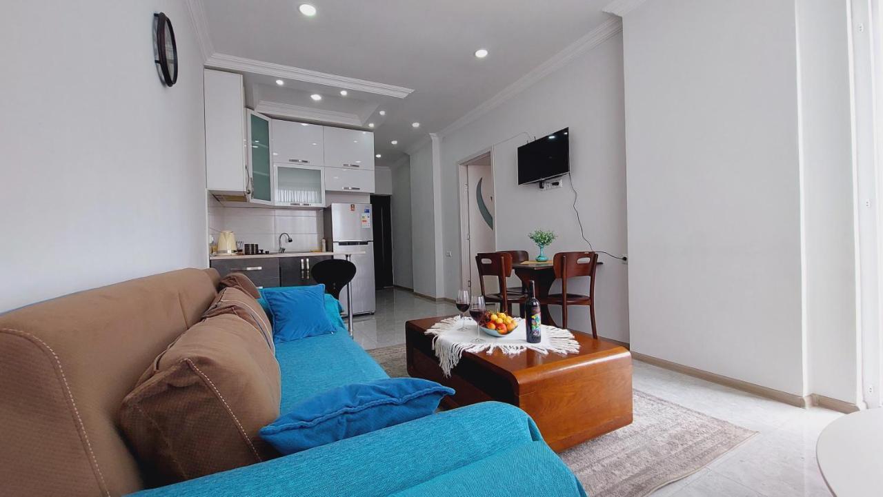 Irakli Sweet Home Batumi Exterior foto