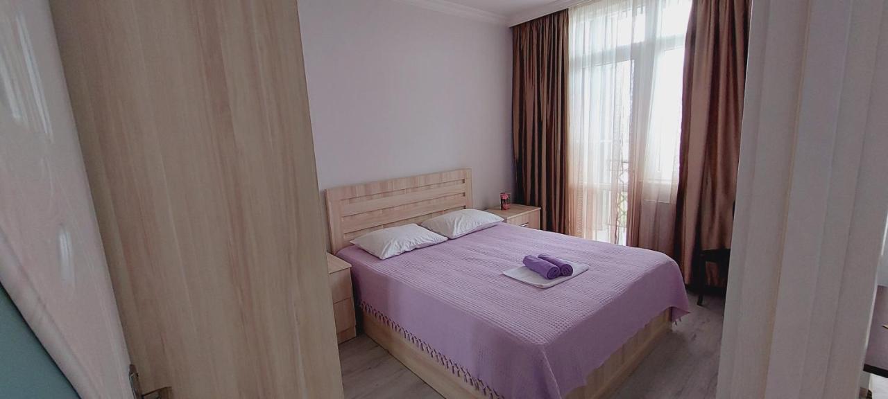 Irakli Sweet Home Batumi Exterior foto