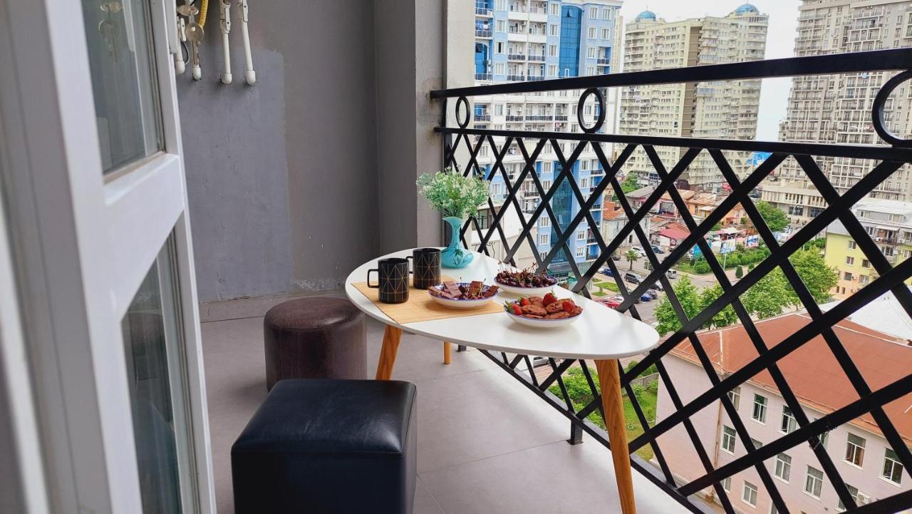 Irakli Sweet Home Batumi Exterior foto